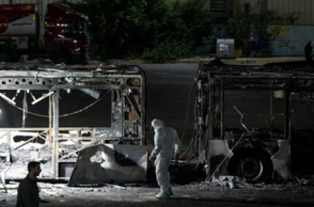 3 empty buses explode in suspected terror attack near Tel Aviv