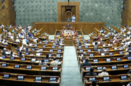 Kumbh pe jawab do: Oppn stages loud protest in Parliament