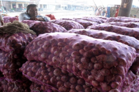 Centre withdraws 20 pc duty on onion exports from April 1